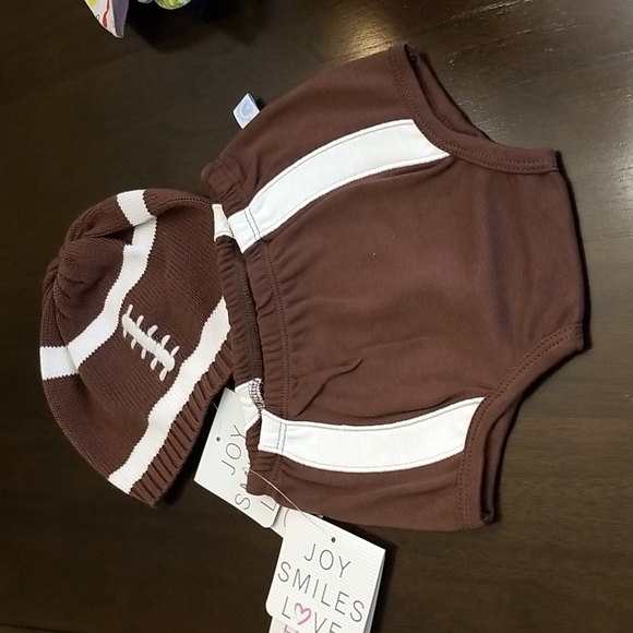 Football Bennie & Bloomer - Picture 1 of 5